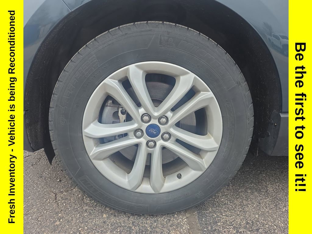 Used 2019 Ford Edge SEL w/ Equipment Group 201A AWD/4WD image 25