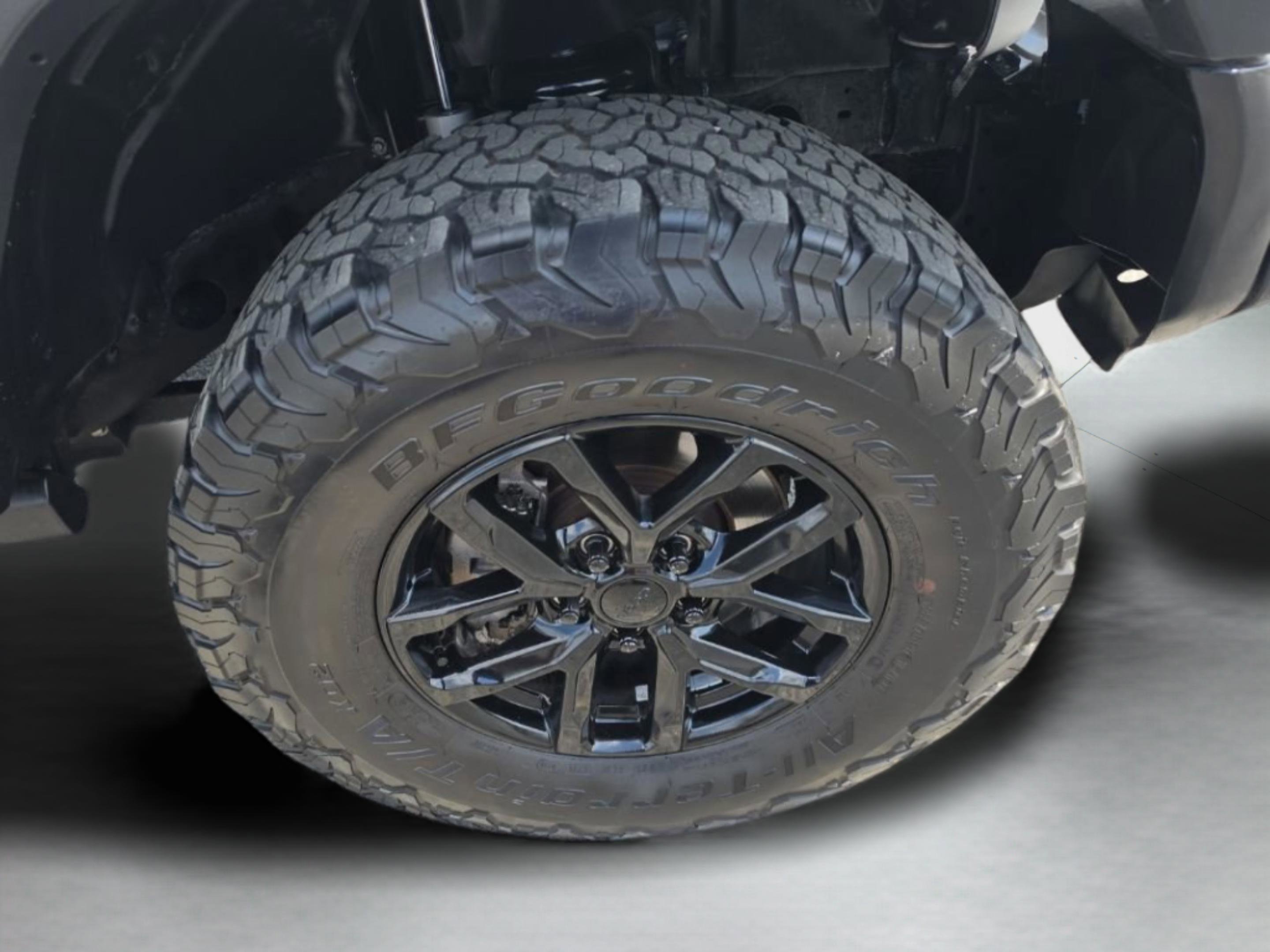 Used 2020 Jeep Wrangler Unlimited Sport image 17