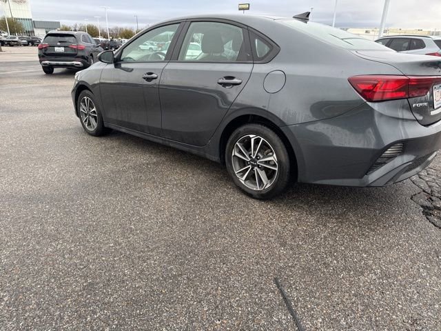 Used 2023 Kia Forte LXS image 4