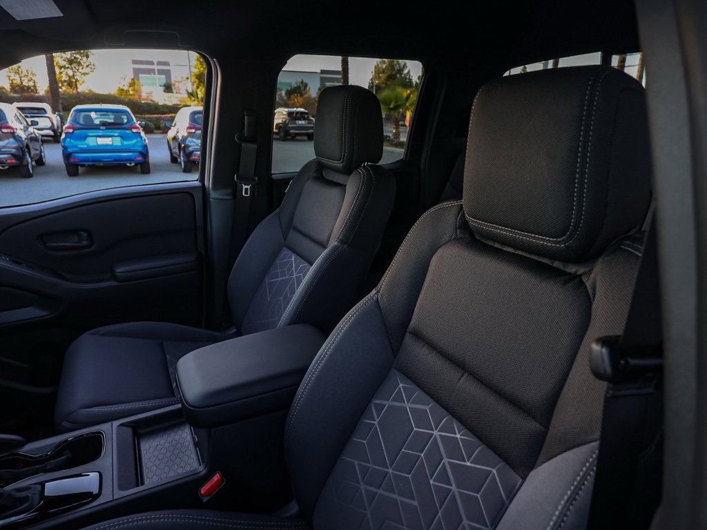 New 2026 Nissan Frontier SV w/ Tow Package image 15