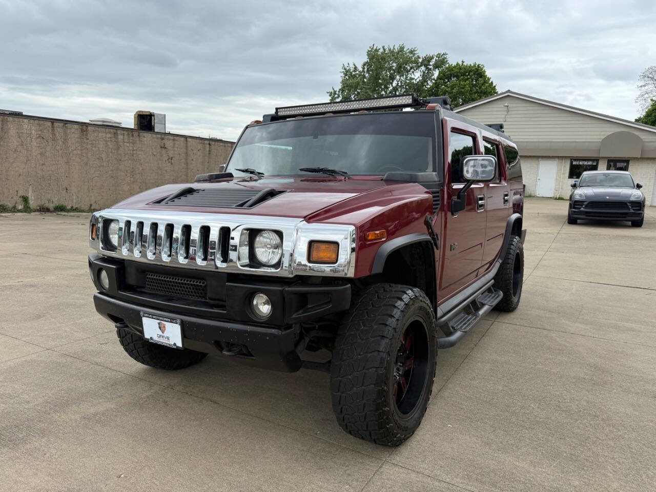 Used 2003 HUMMER H2 w/ Preferred Equipment Group image 3