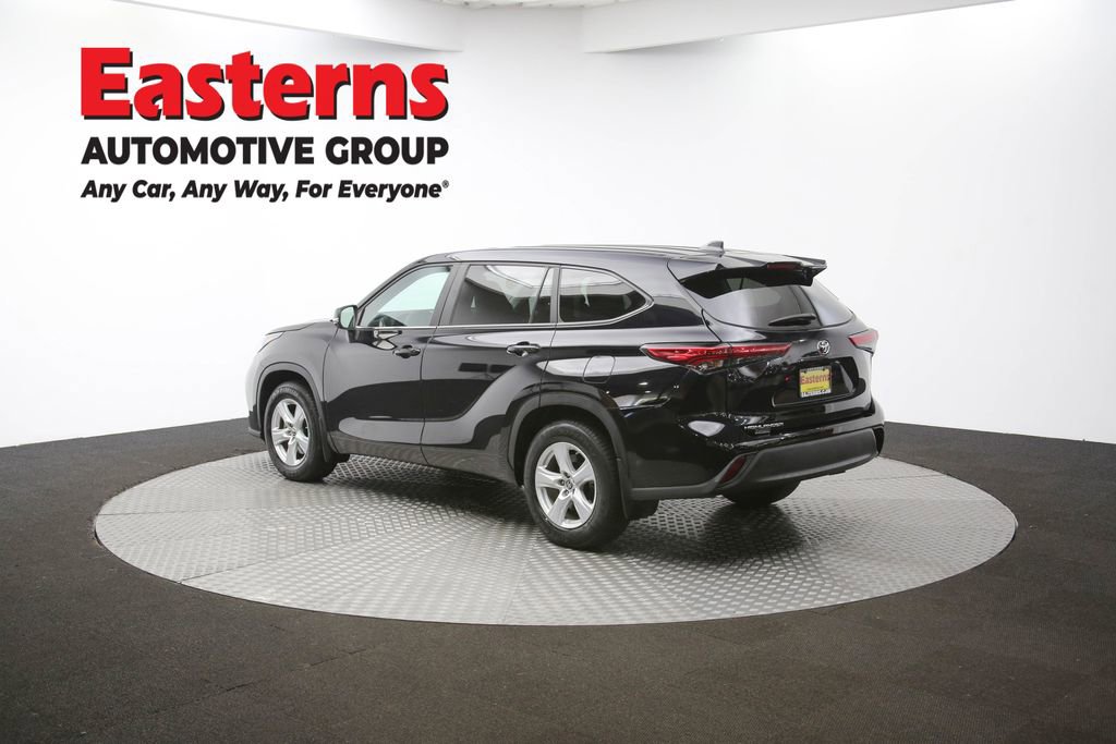Used 2023 Toyota Highlander L image 63
