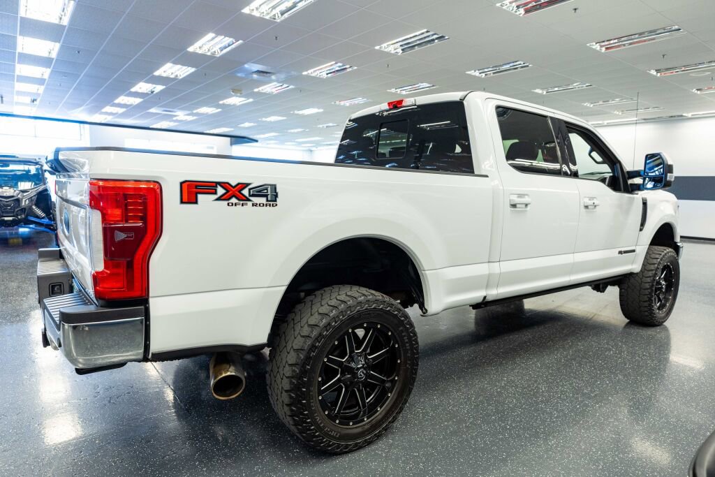 Used 2017 Ford F250 Lariat image 5