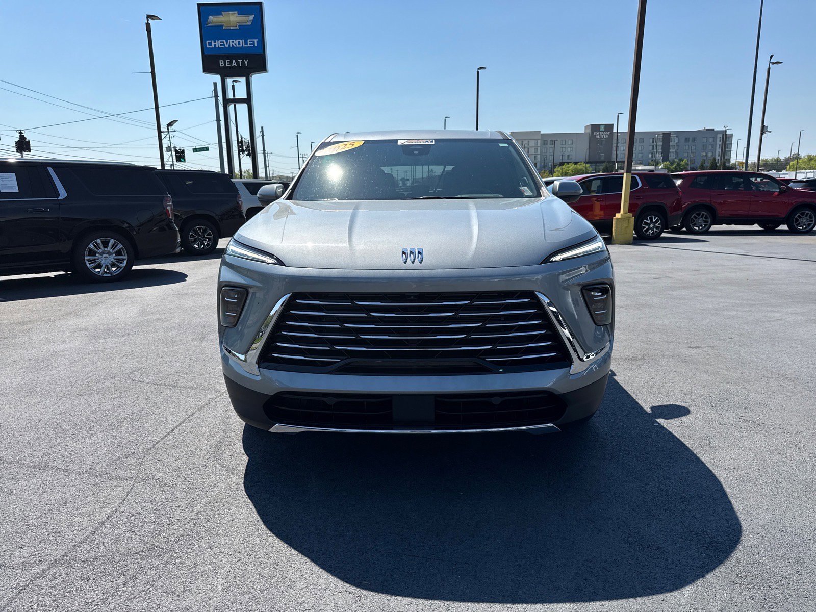 Used 2025 Buick Enclave Preferred image 8