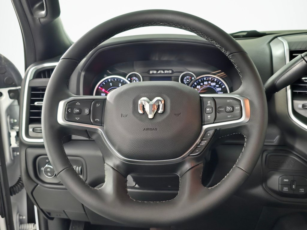 New 2026 RAM 3500 Big Horn AWD/4WD image 21
