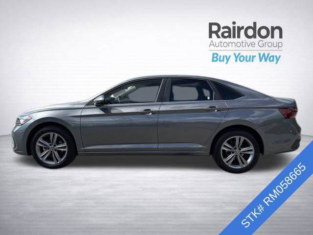 Used 2024 Volkswagen Jetta SE FWD image 4