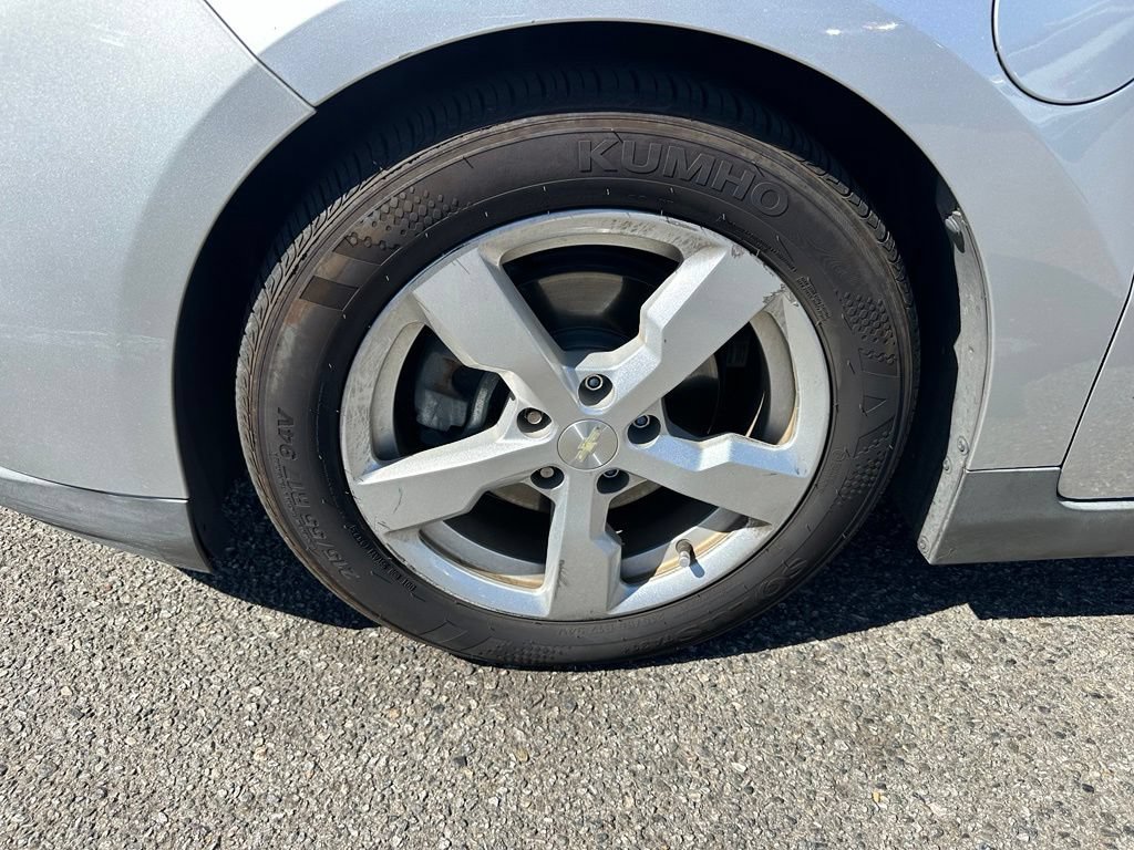 Used 2014 Chevrolet Volt Premium w/ Premium Trim Package FWD image 9