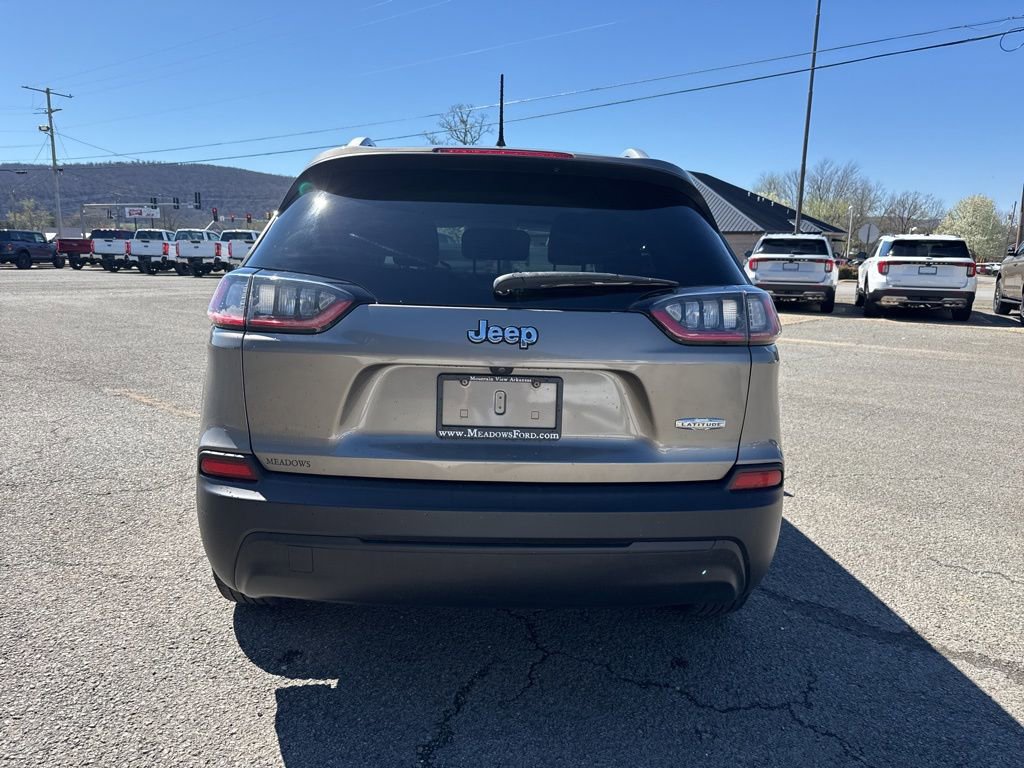 Used 2019 Jeep Cherokee Latitude w/ Popular Appearance Group image 6