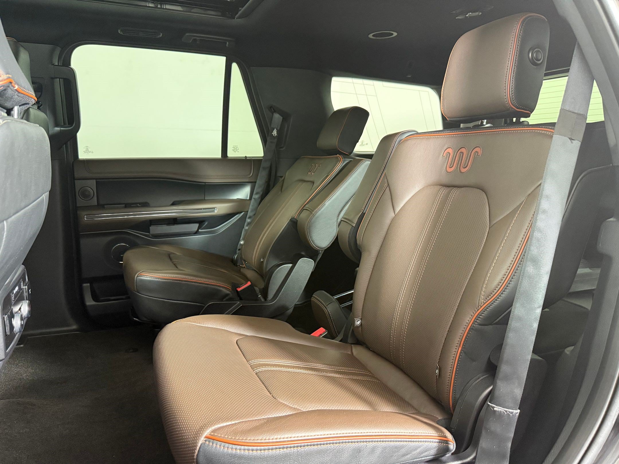Used 2020 Ford Expedition King Ranch w/ Cargo Package AWD/4WD image 22