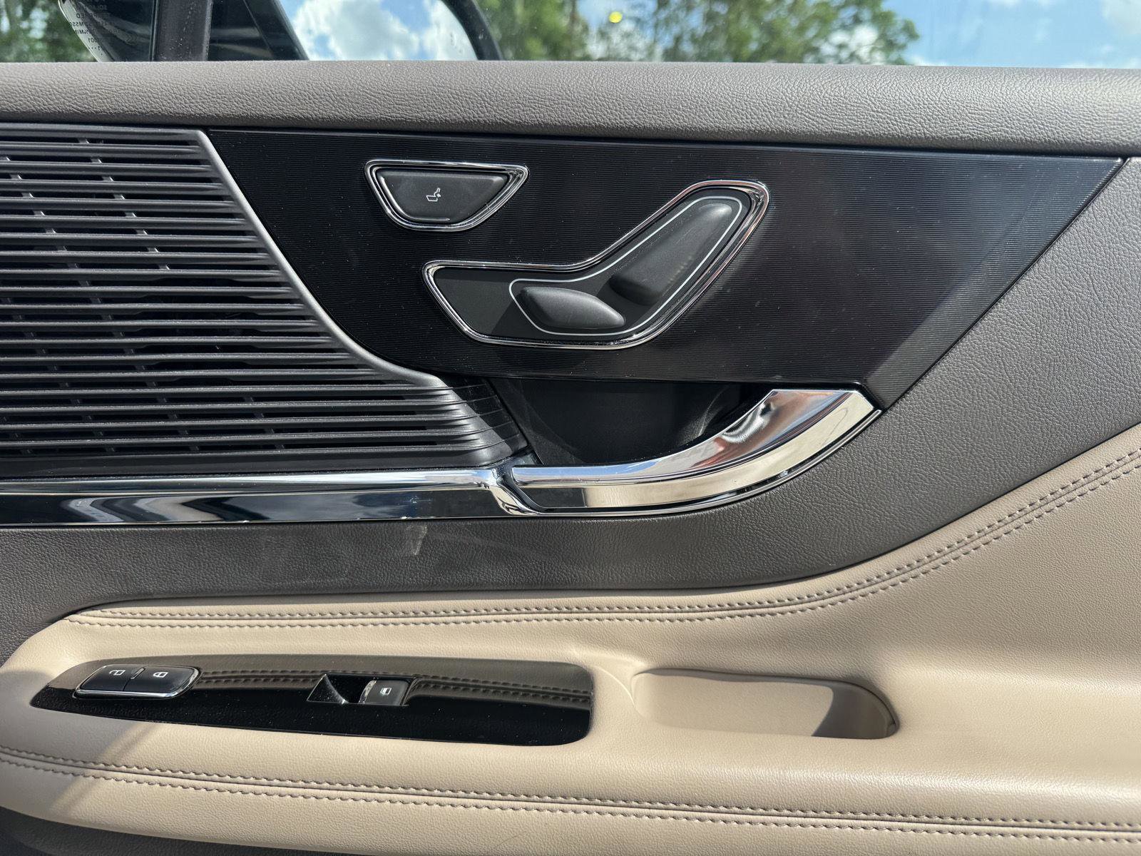 Used 2022 Lincoln Corsair FWD image 27