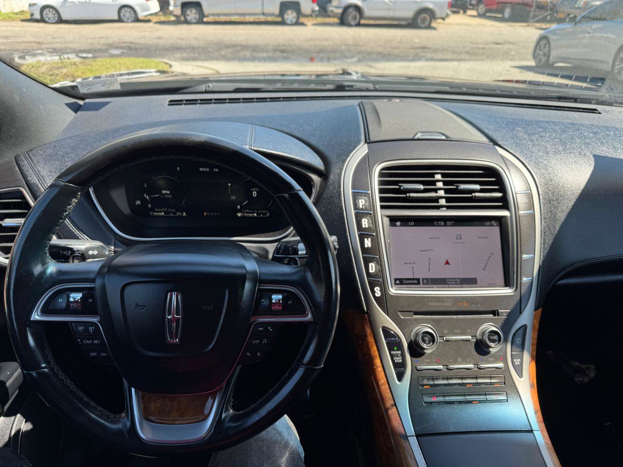 Used 2019 Lincoln Nautilus Select image 14