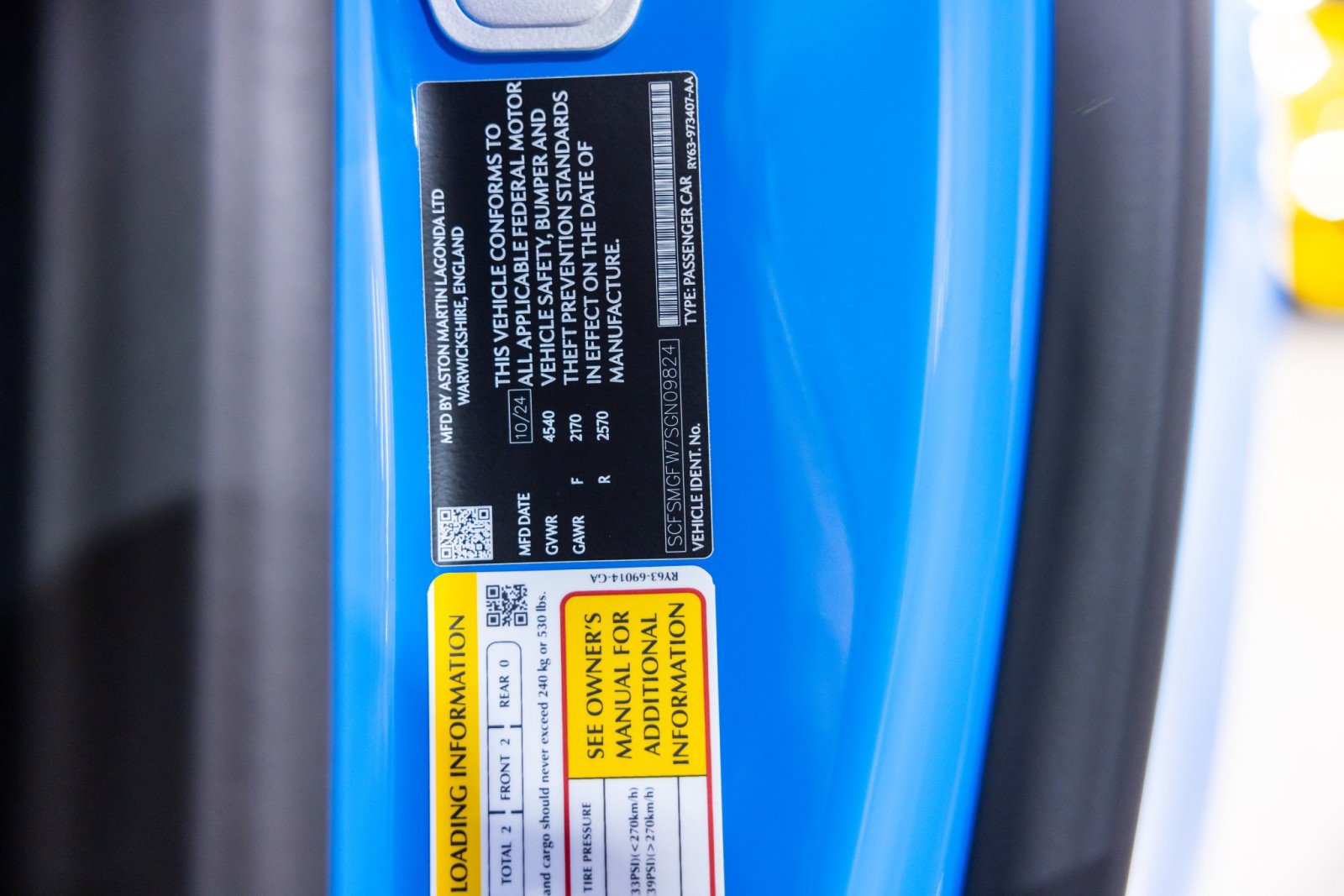 Used 2025 Aston Martin V8 Vantage Coupe image 44