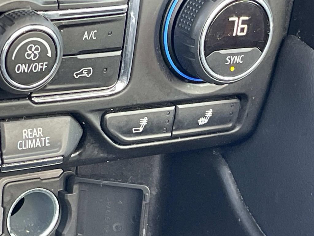 Used 2022 Chevrolet Tahoe LT w/ LT Signature Package image 26