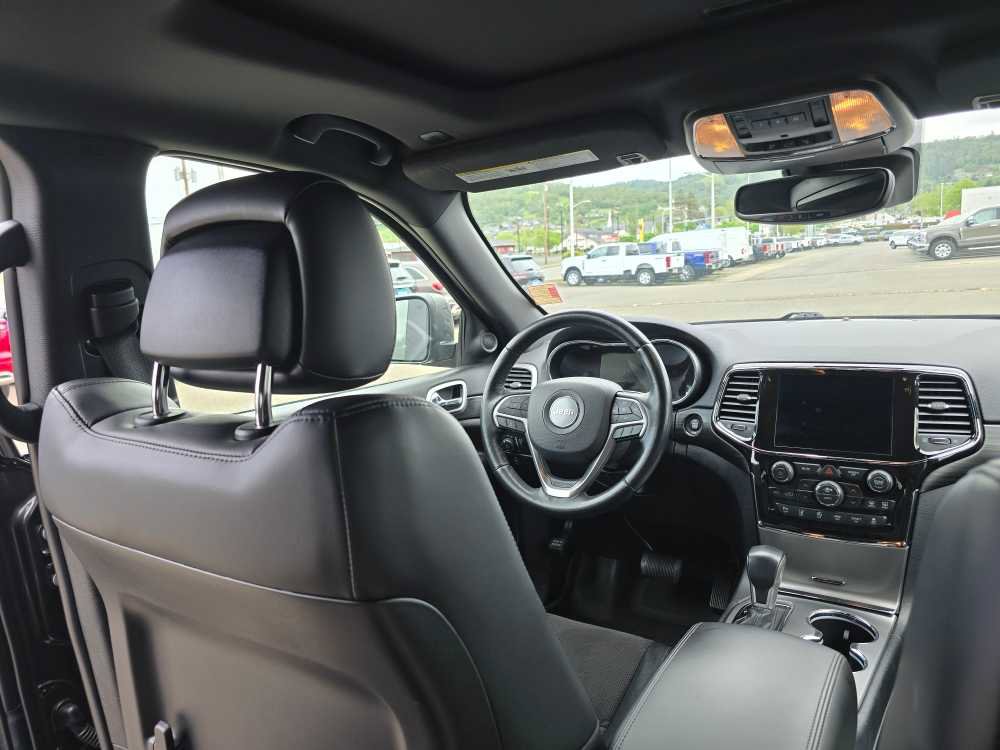 Used 2021 Jeep Grand Cherokee Altitude AWD/4WD image 10