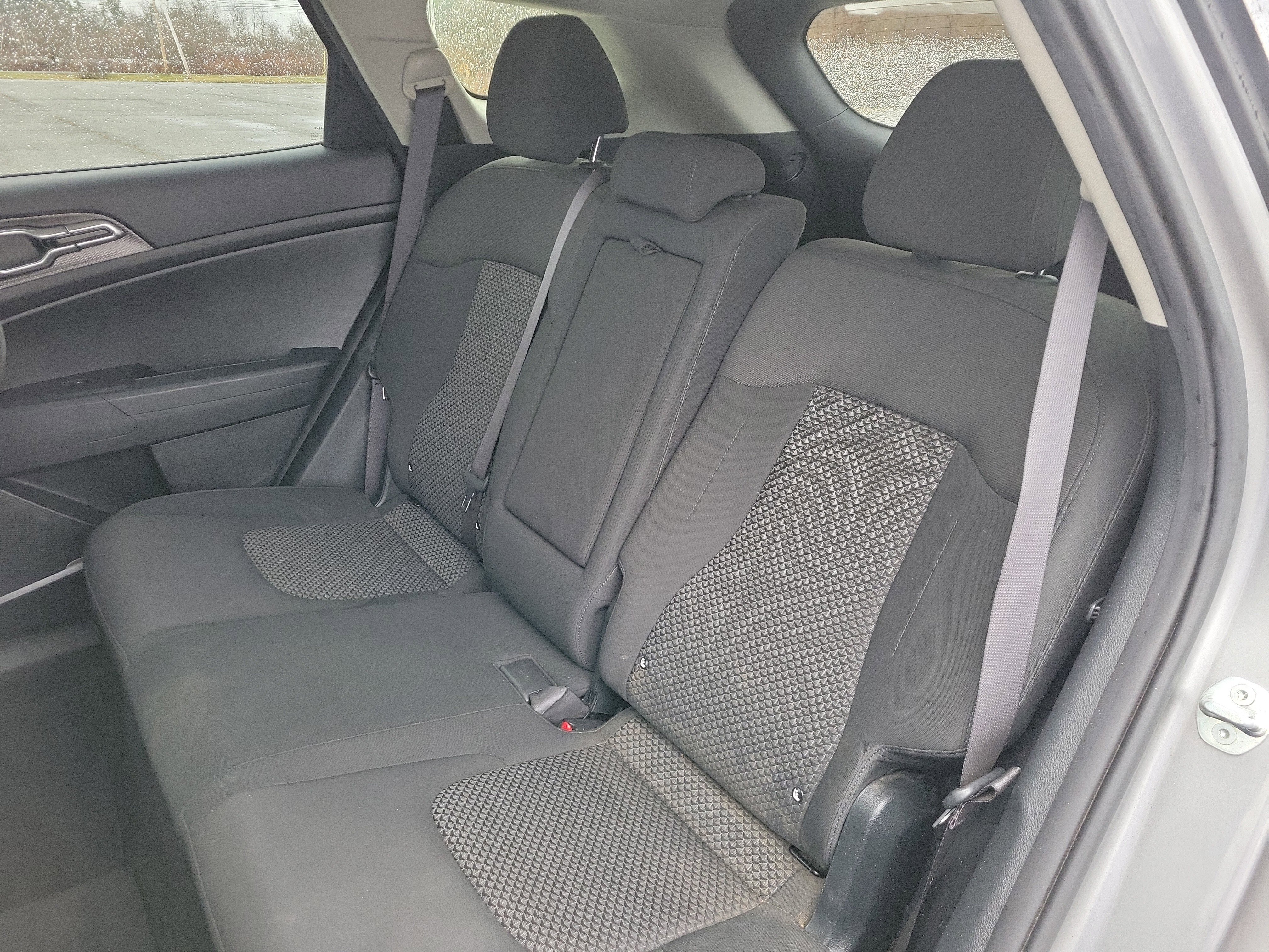 Used 2023 Kia Sportage LX AWD/4WD image 16