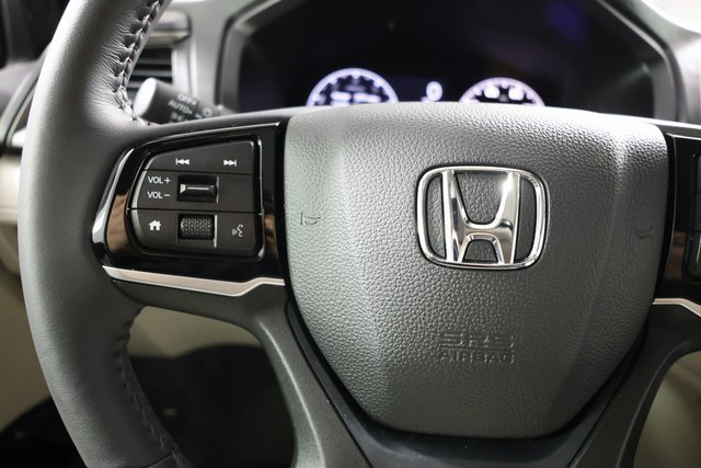 Used 2026 Honda Odyssey EX-L image 19