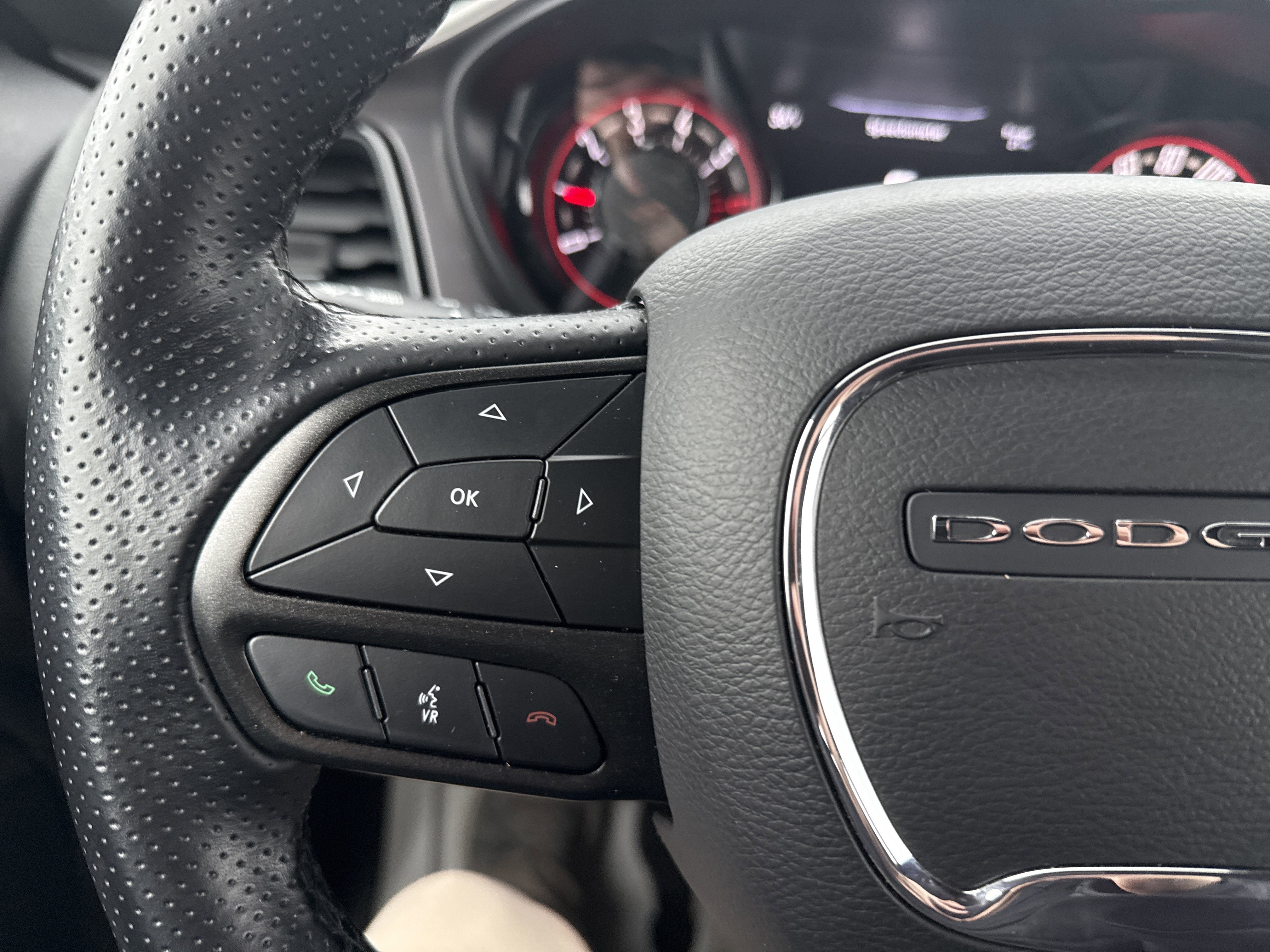 Used 2022 Dodge Challenger R/T w/ Blacktop Package image 16