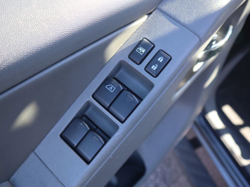 Used 2016 Nissan Frontier SL w/ Moonroof Package image 10