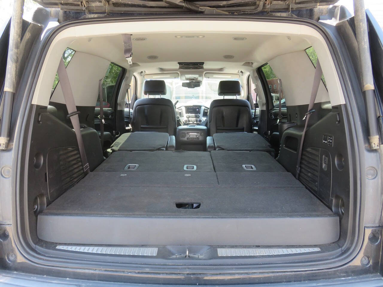 Used 2016 GMC Yukon SLT w/ Open Road Package AWD/4WD image 30