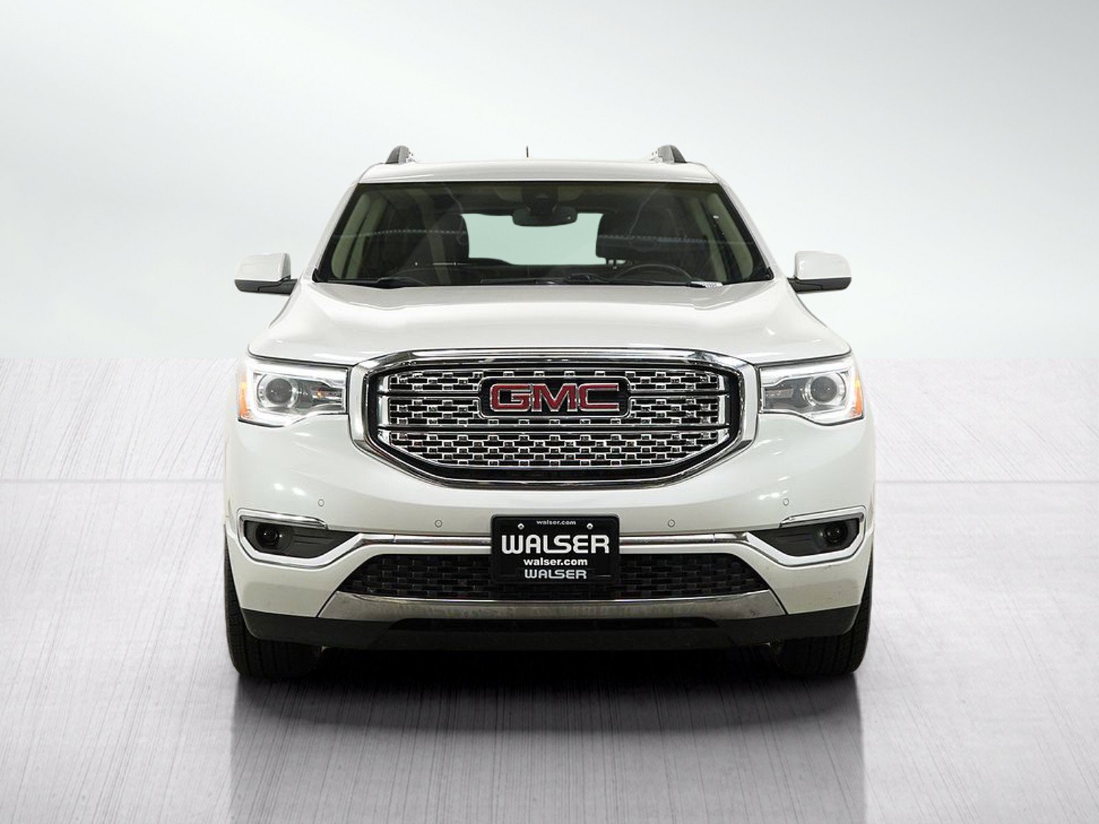 Used 2018 GMC Acadia Denali w/ LPO, Protection Package AWD/4WD image 9