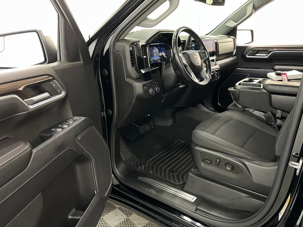 Certified 2022 Chevrolet Silverado 1500 LT AWD/4WD image 20