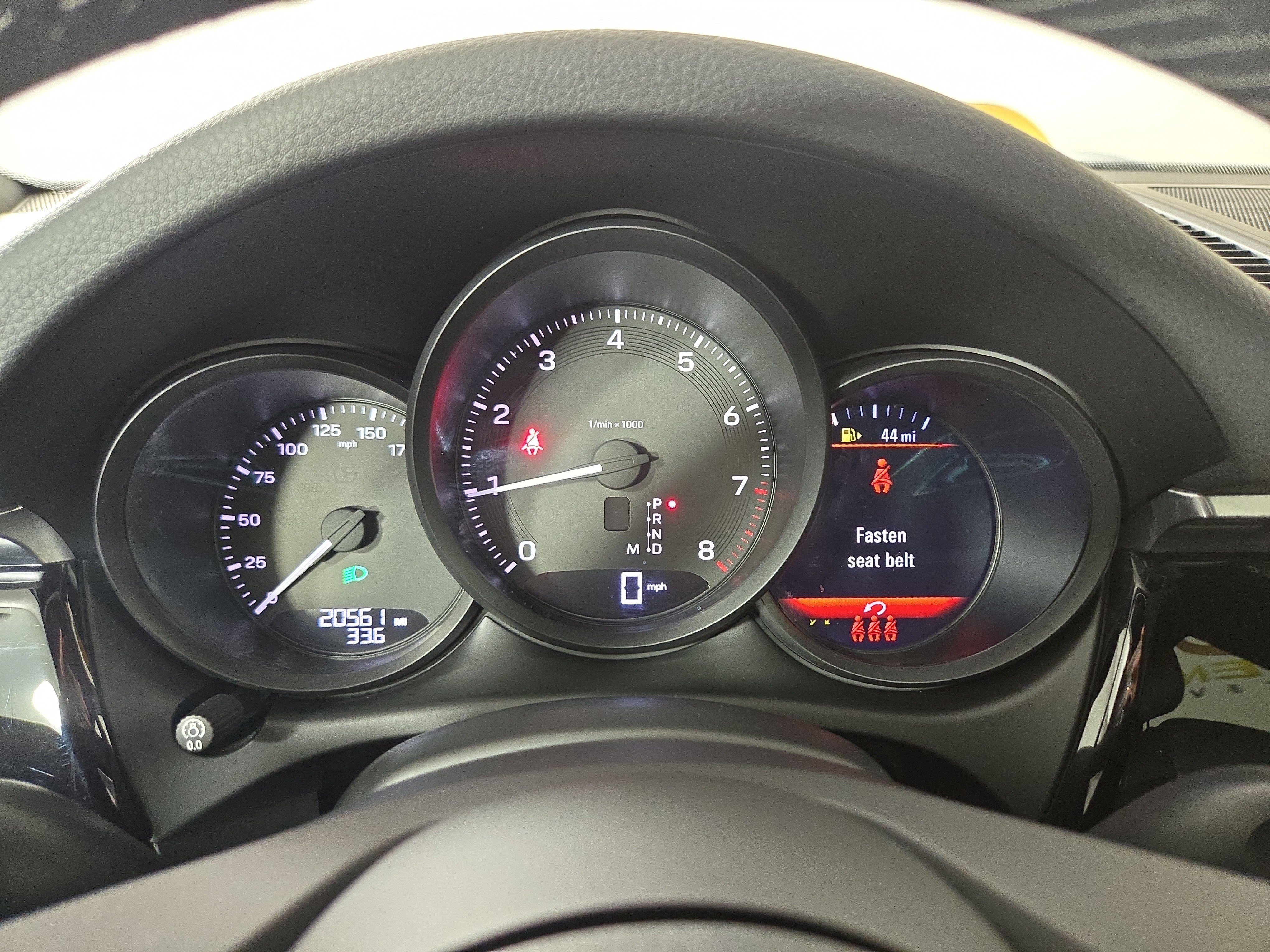 Used 2022 Porsche Macan image 17