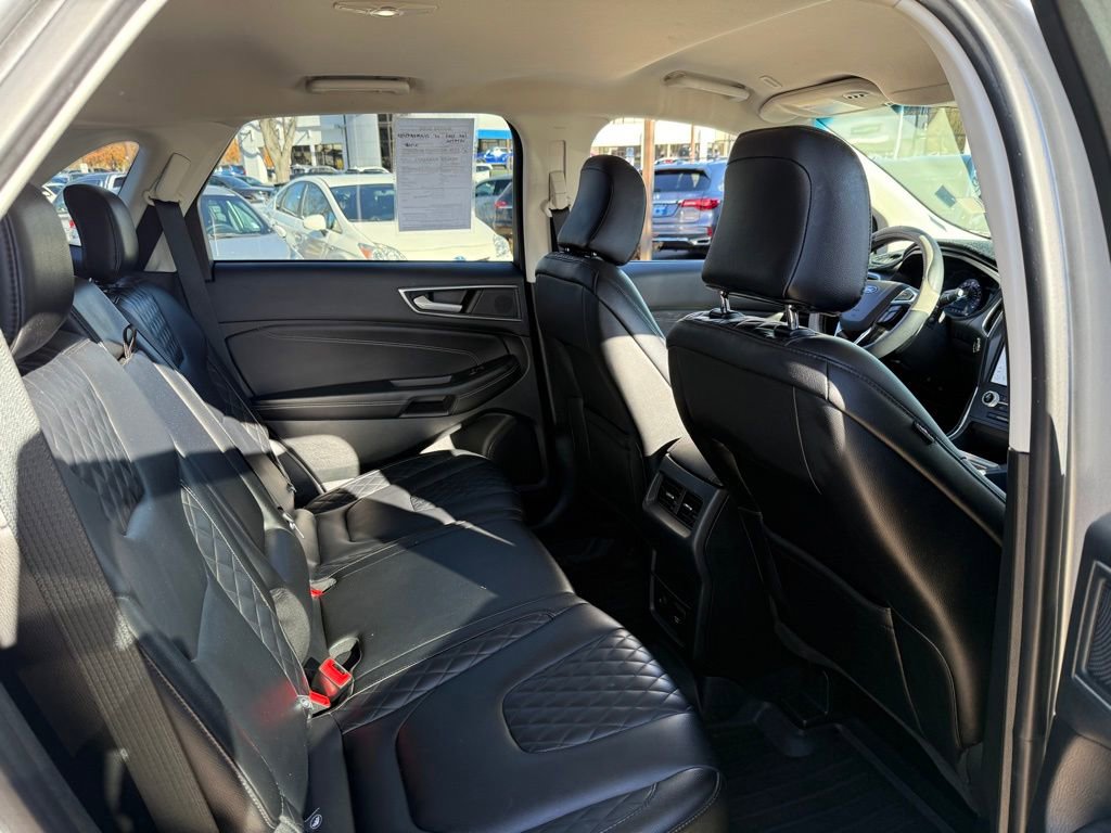 Used 2023 Ford Edge Titanium image 17