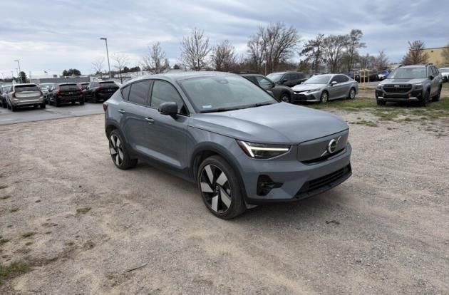 Used 2023 Volvo C40 P8 Recharge Ultimate w/ Protection Package Premier AWD/4WD image 2