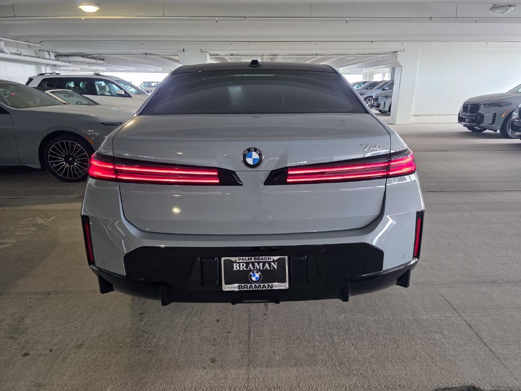 New 2027 BMW 740i w/ M Sport Package RWD image 5