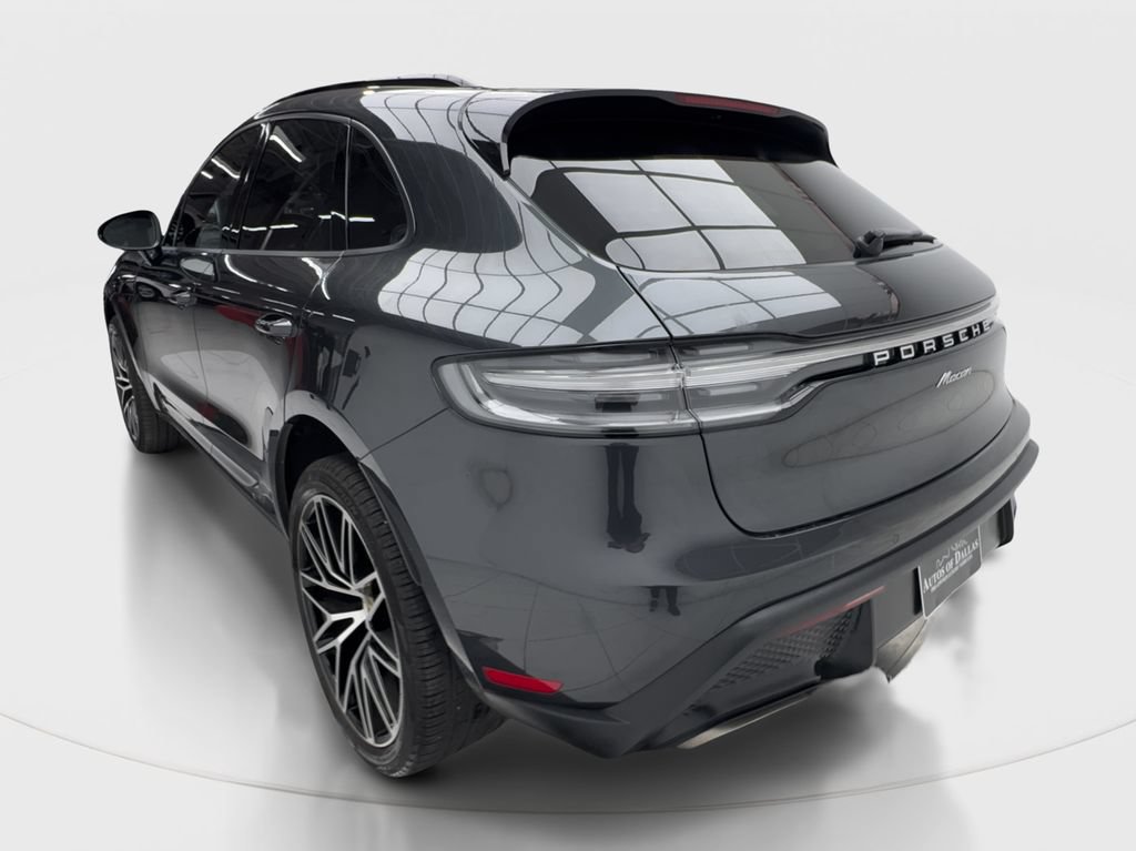 Used 2024 Porsche Macan AWD/4WD image 10