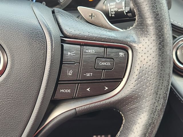 Used 2018 Lexus LS 500 F Sport w/ Accessory Package (Z2) RWD image 29