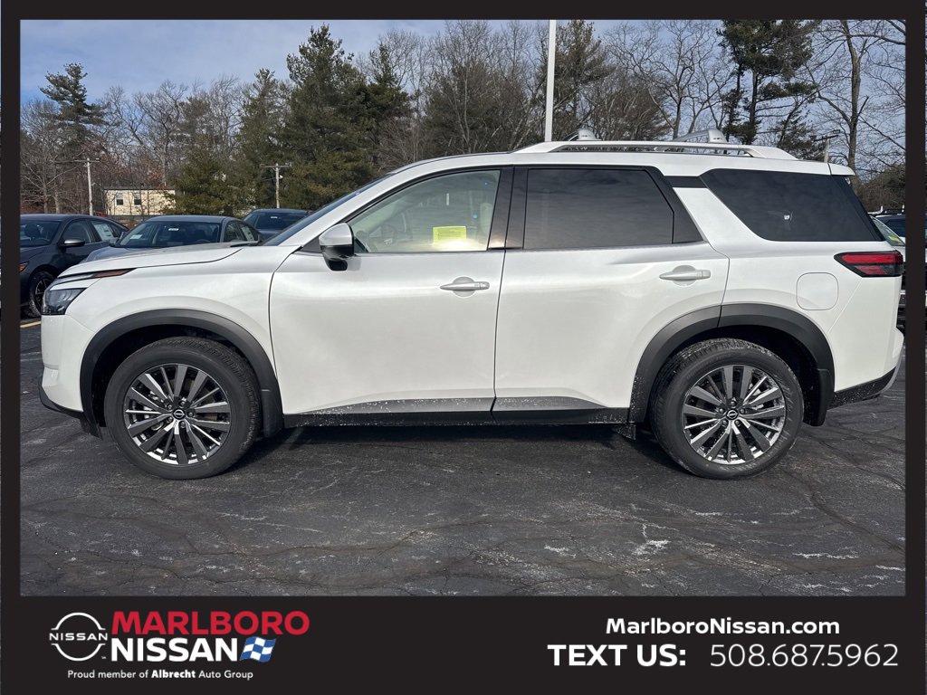 New 2025 Nissan Pathfinder SL w/ SL Premium Package image 4
