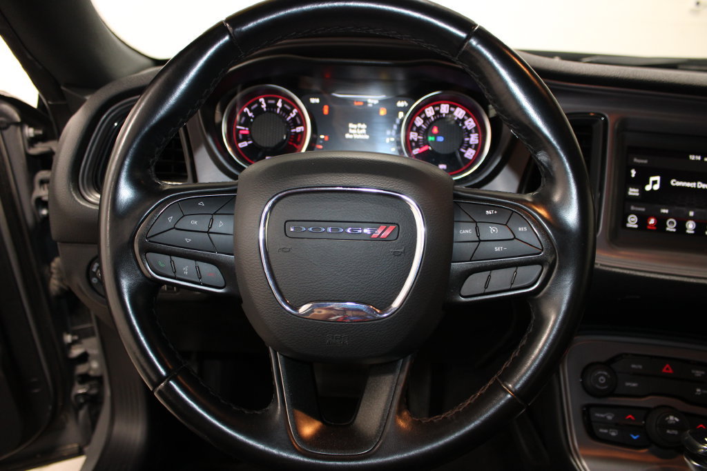 Used 2023 Dodge Challenger SXT RWD image 27