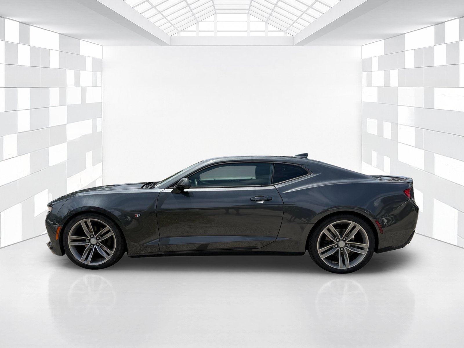 Used 2018 Chevrolet Camaro LT w/ RS Package RWD image 4