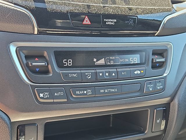 Used 2025 Honda Passport EX-L image 15