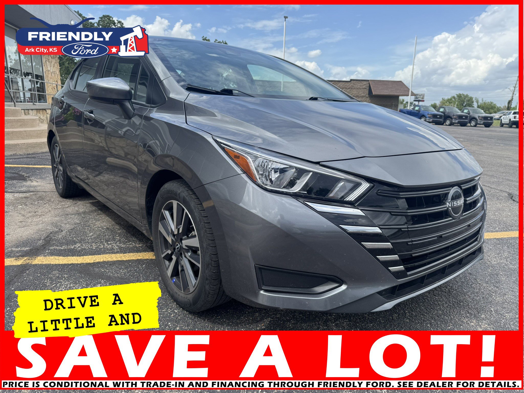 Used 2023 Nissan Versa SV image 7