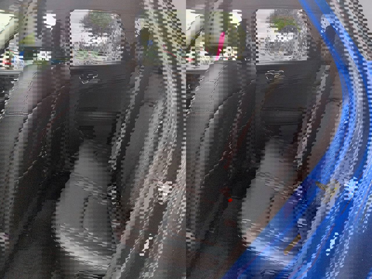 Used 2024 Kia Sportage EX image 21