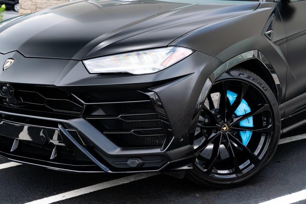 Used 2021 Lamborghini Urus AWD/4WD image 3