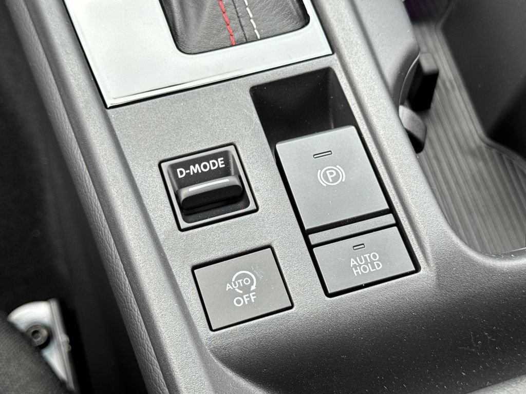 New 2026 Nissan Sentra SR w/ Floor Mat Package FWD image 25