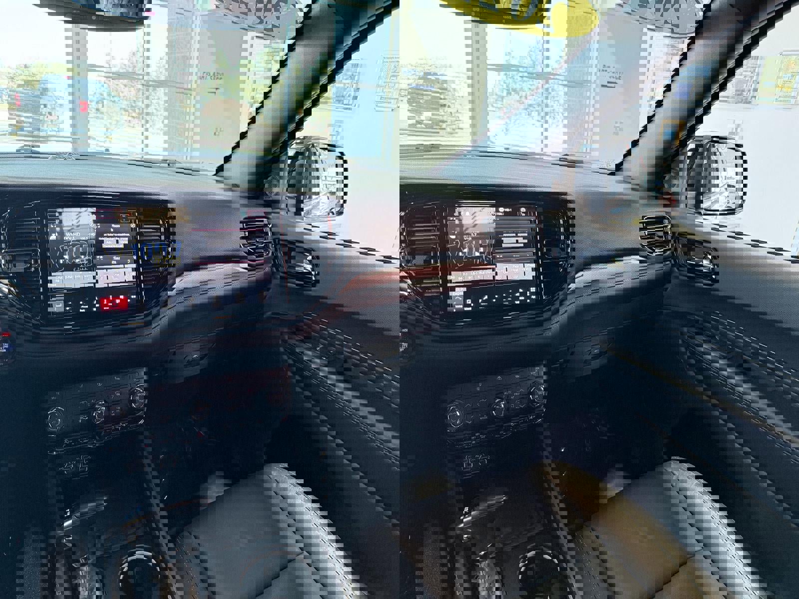 Used 2022 Dodge Durango GT image 41