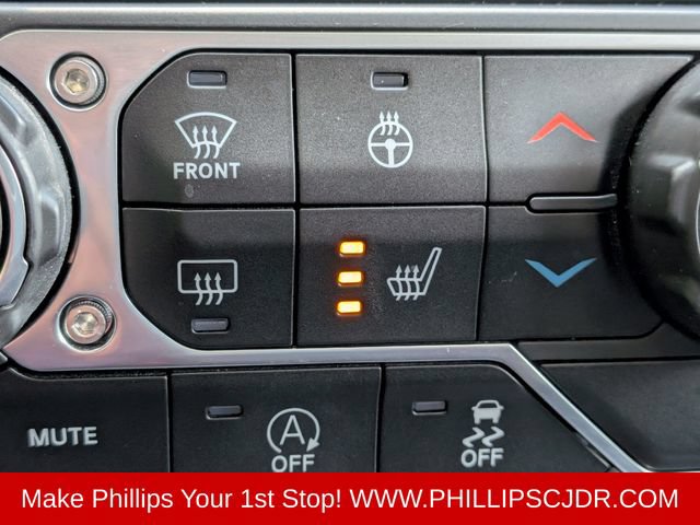 Used 2021 Jeep Wrangler Unlimited Sahara AWD/4WD image 23