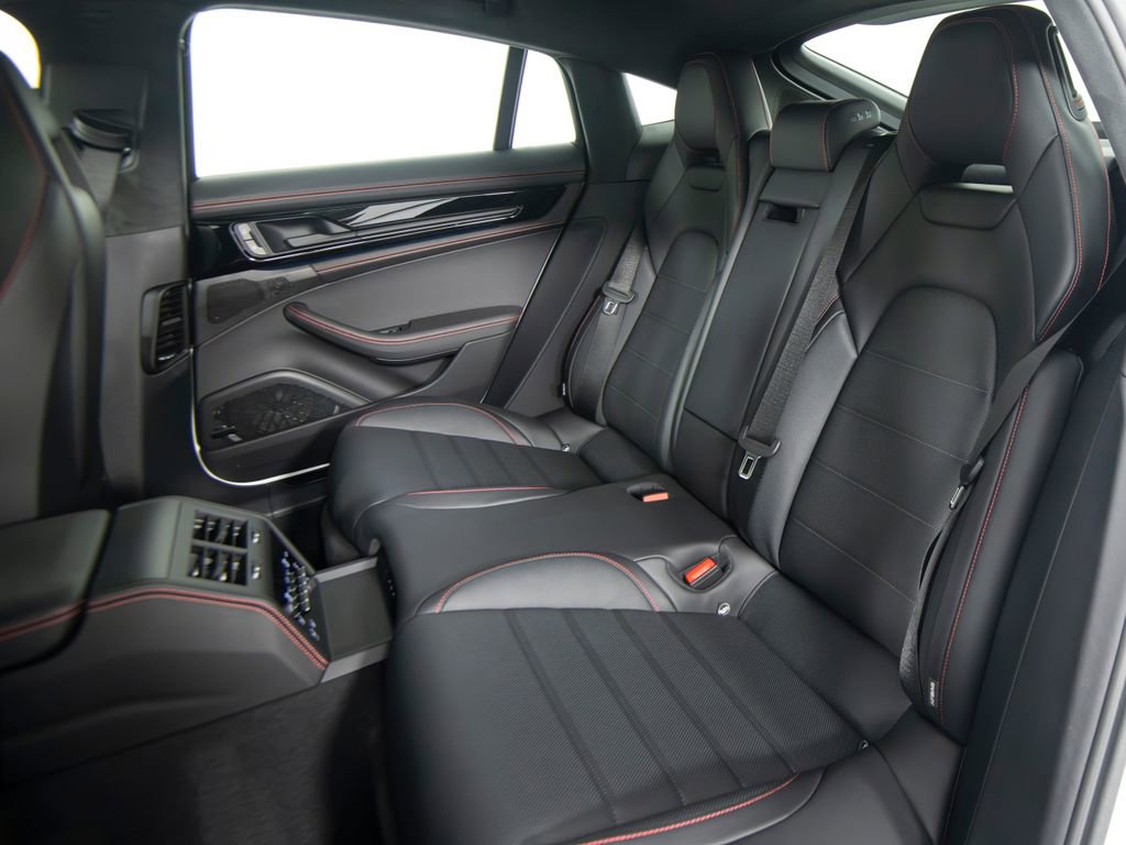 New 2026 Porsche Panamera GTS image 38
