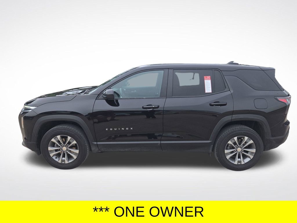 Used 2025 Chevrolet Equinox LT FWD image 2