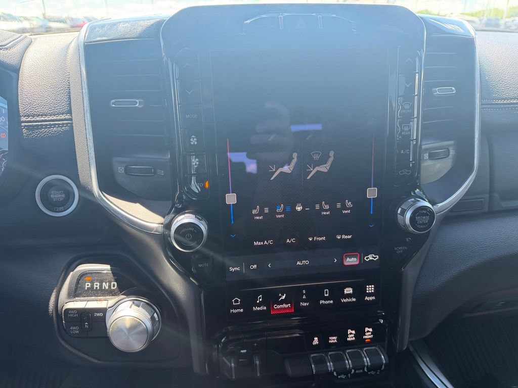 Used 2022 RAM 2500 Laramie AWD/4WD image 7