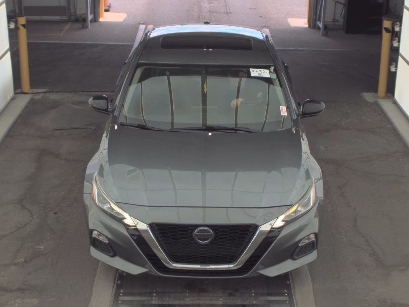 Used 2019 Nissan Altima 2.5 SR w/ SR Premium Package AWD/4WD image 2