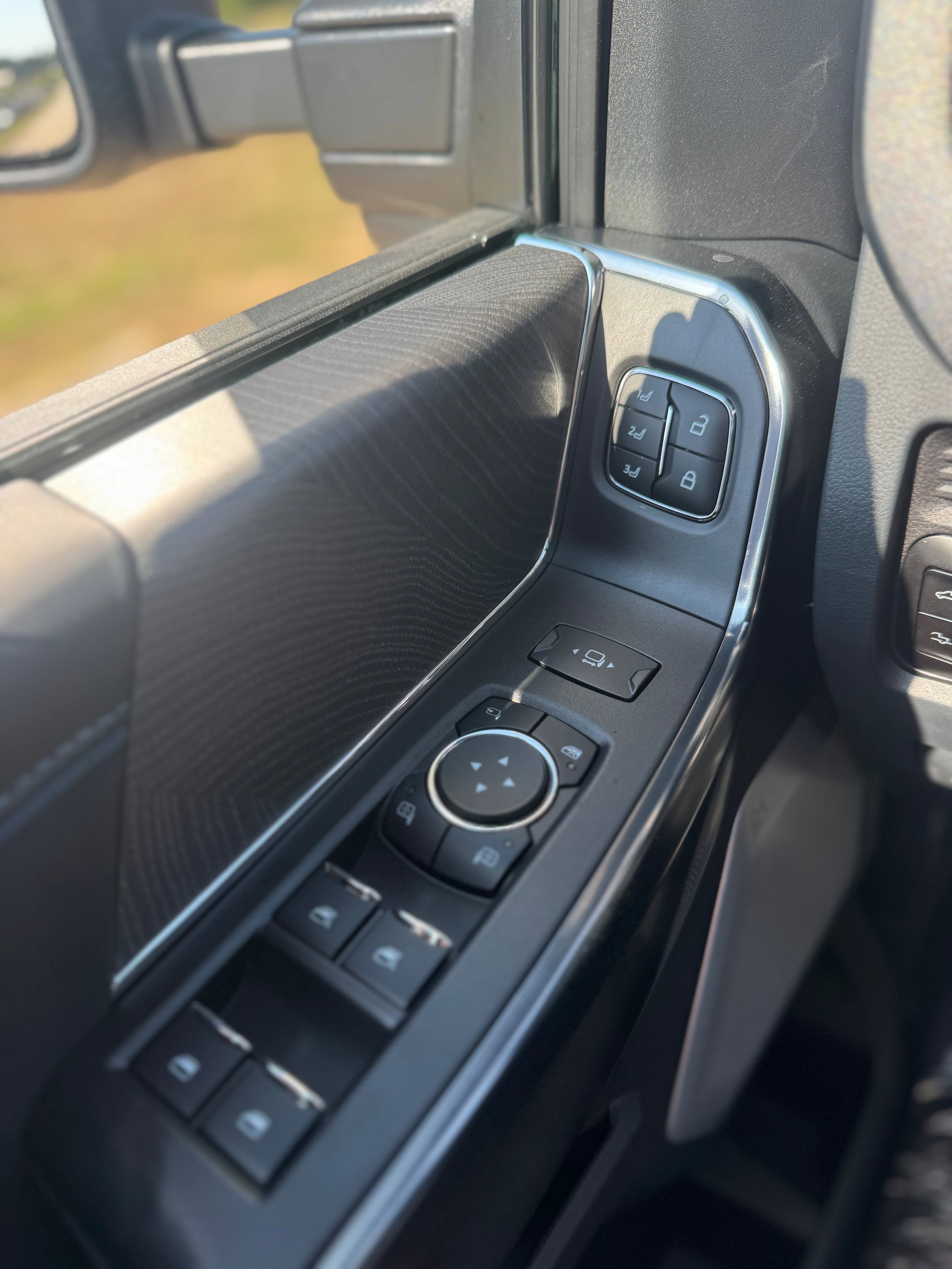 New 2025 Ford F350 Platinum image 37