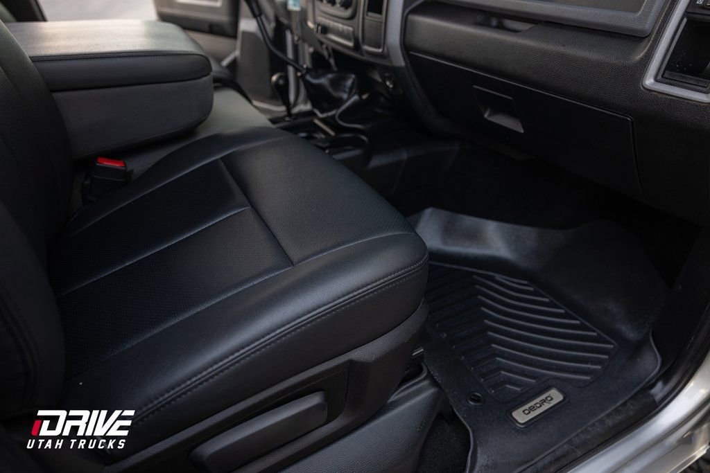 Used 2017 RAM 3500 Tradesman w/ Chrome Appearance Group image 14