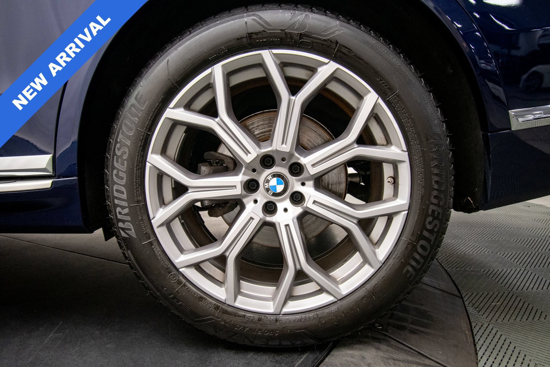 Used 2024 BMW X7 xDrive40i w/ Climate Comfort Package AWD/4WD image 29