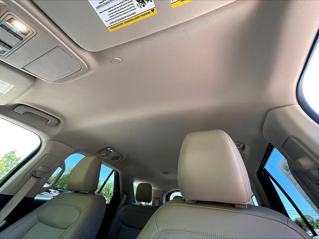 Used 2022 Ford Explorer XLT AWD/4WD image 7