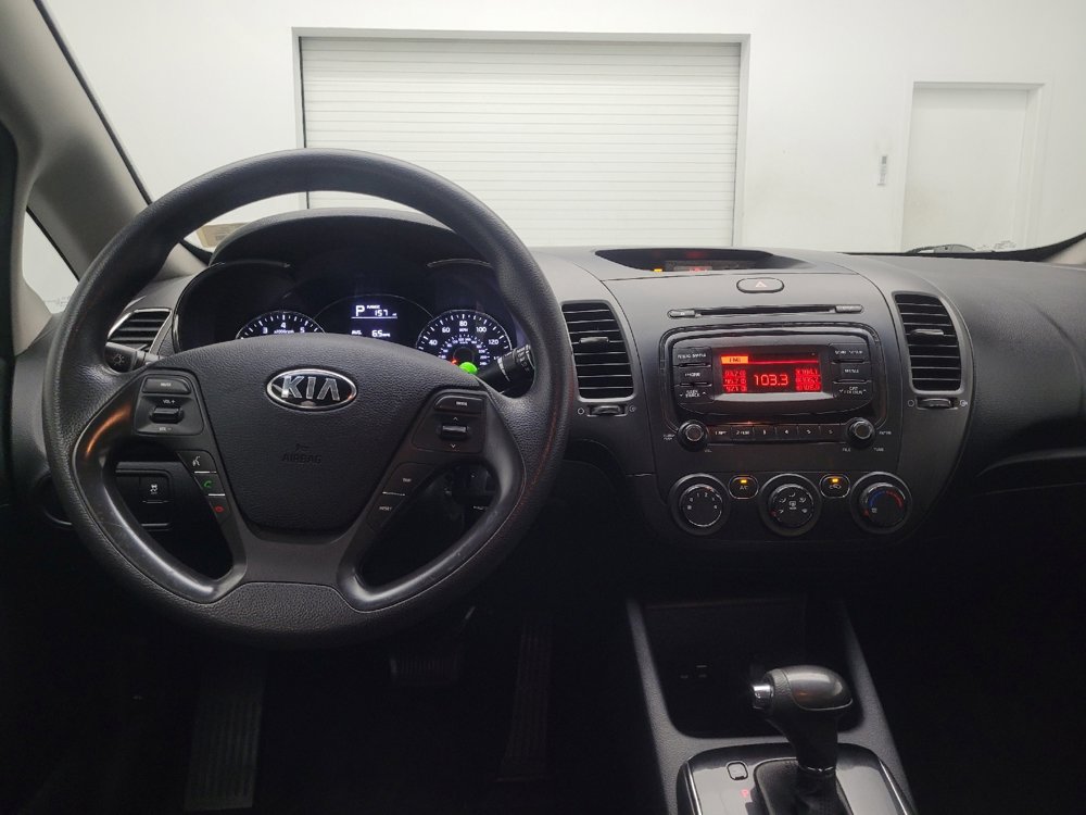 Used 2017 Kia Forte LX image 22